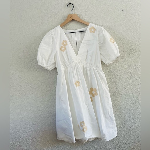 Madewell Anna Marie Embroidered White and Tan Floral Mini Dress Medium - Picture 1 of 16